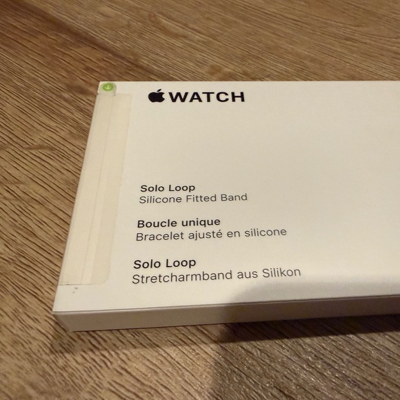 Apple Watch Solo Loop 44/45/49mm - Starlight Beige - Size 3 - Picture 5 of 5